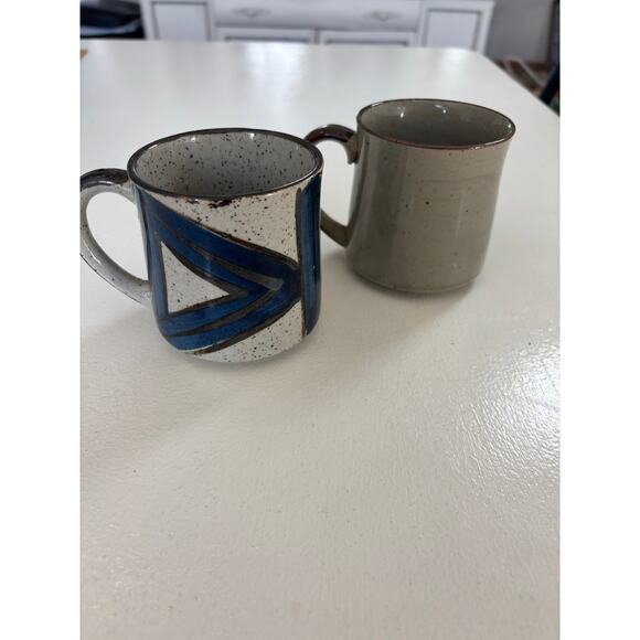 Handmade studio pottery stoneware rustic mugs blue geometric speckle glaze - Picture 2 of 12